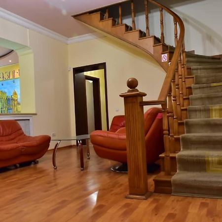 Gyumri Hotel 예레반 외부 사진