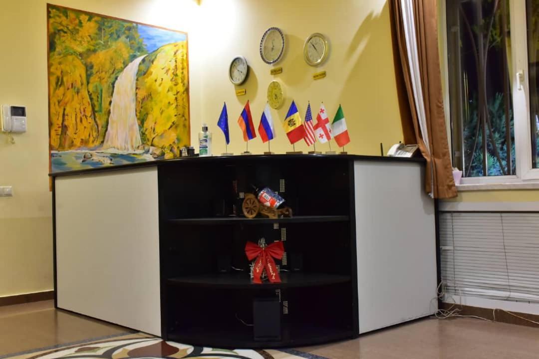 Gyumri Hotel 예레반 외부 사진