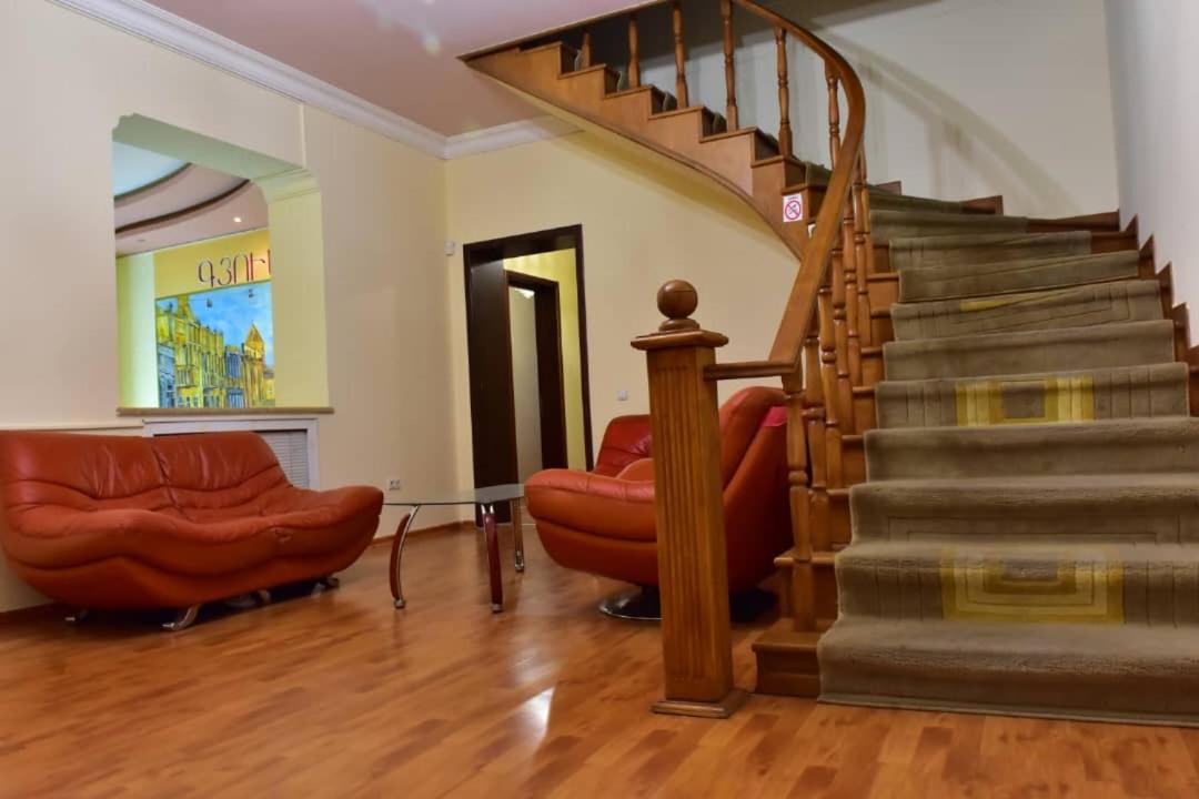 Gyumri Hotel 예레반 외부 사진