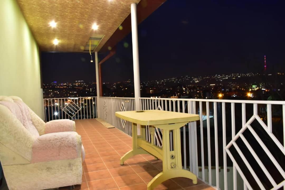 Gyumri Hotel 예레반 외부 사진