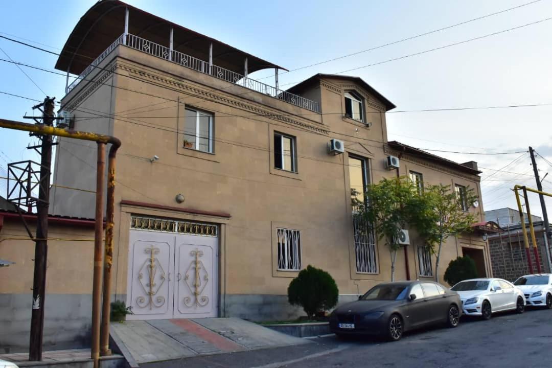 Gyumri Hotel 예레반 외부 사진